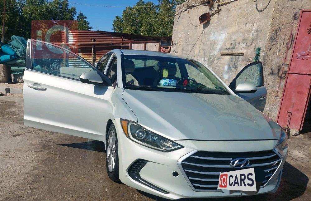 هيونداي النترا